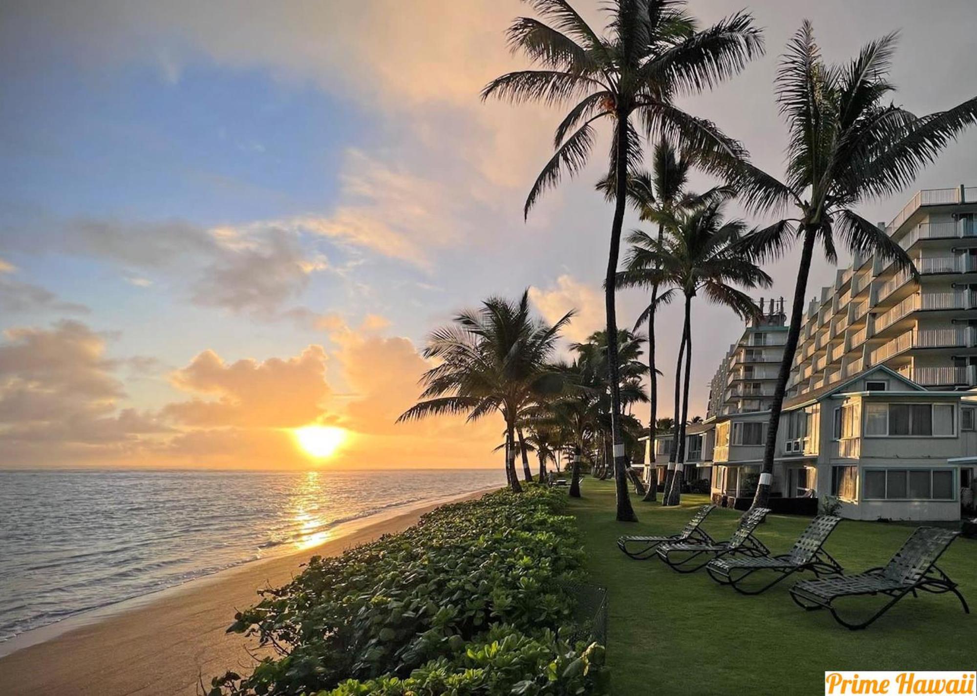 Beachfront Condo With Amazing Views Hau'ula Eksteriør billede